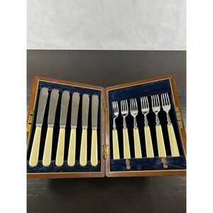 Mappin & Webb Princes Plate Fish Cutlery Set 12pc Silver Plate Cream Handles Box